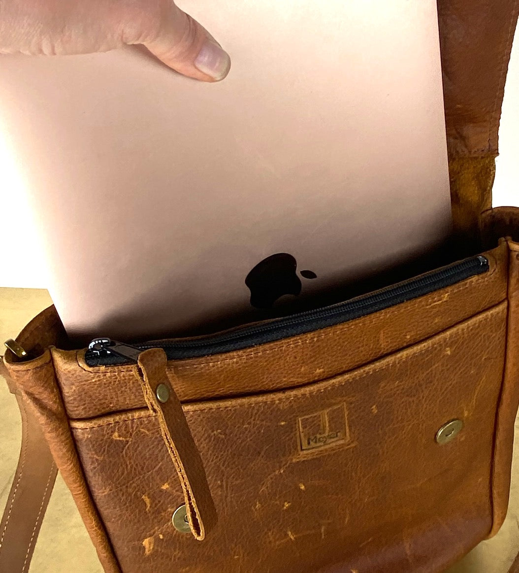 The Unison Bag in Saddle Tan Oiled Leather