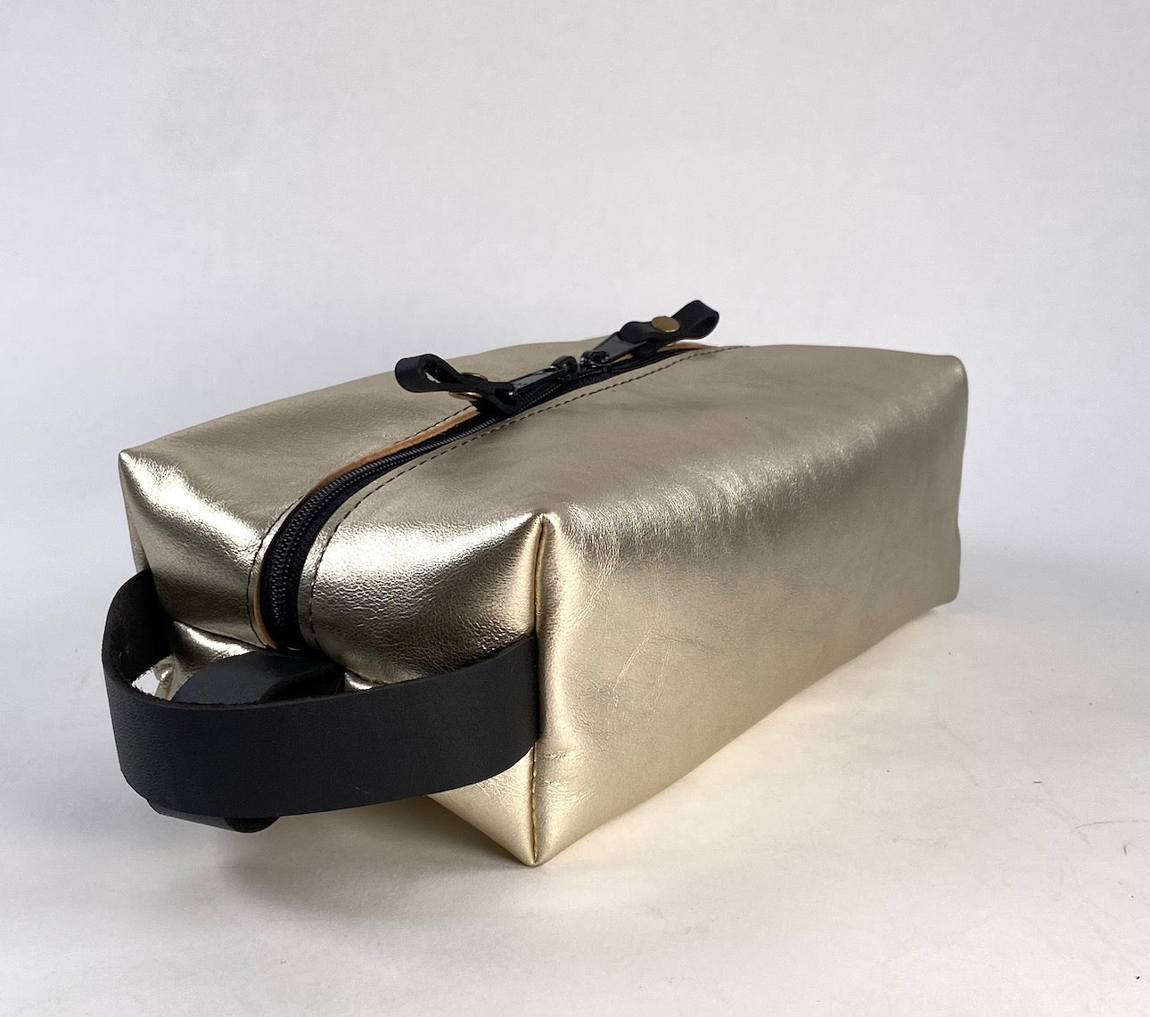 Leather Dopp Toiletry Kit in Silver Metallic