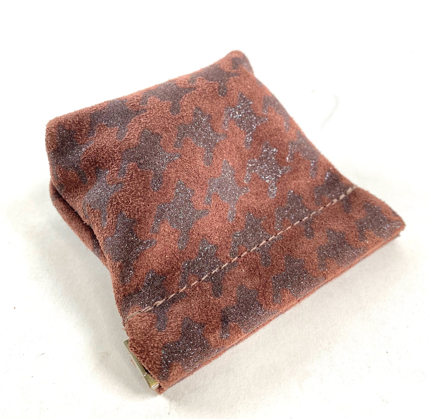 Leather Squeeze Pouch Burgundy Houndstooth