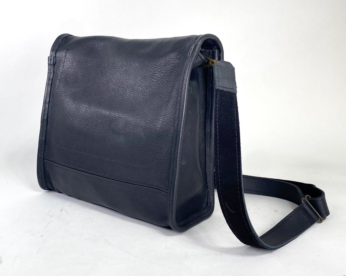 Leather Satchel Purse in Basic Black