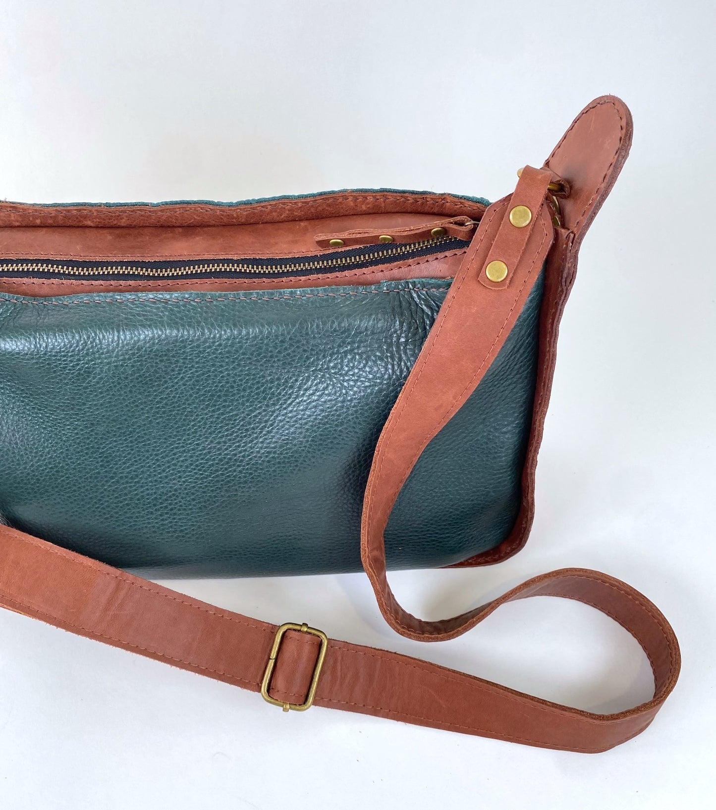 Saddle Bag in Hunter Green - The Lily 13