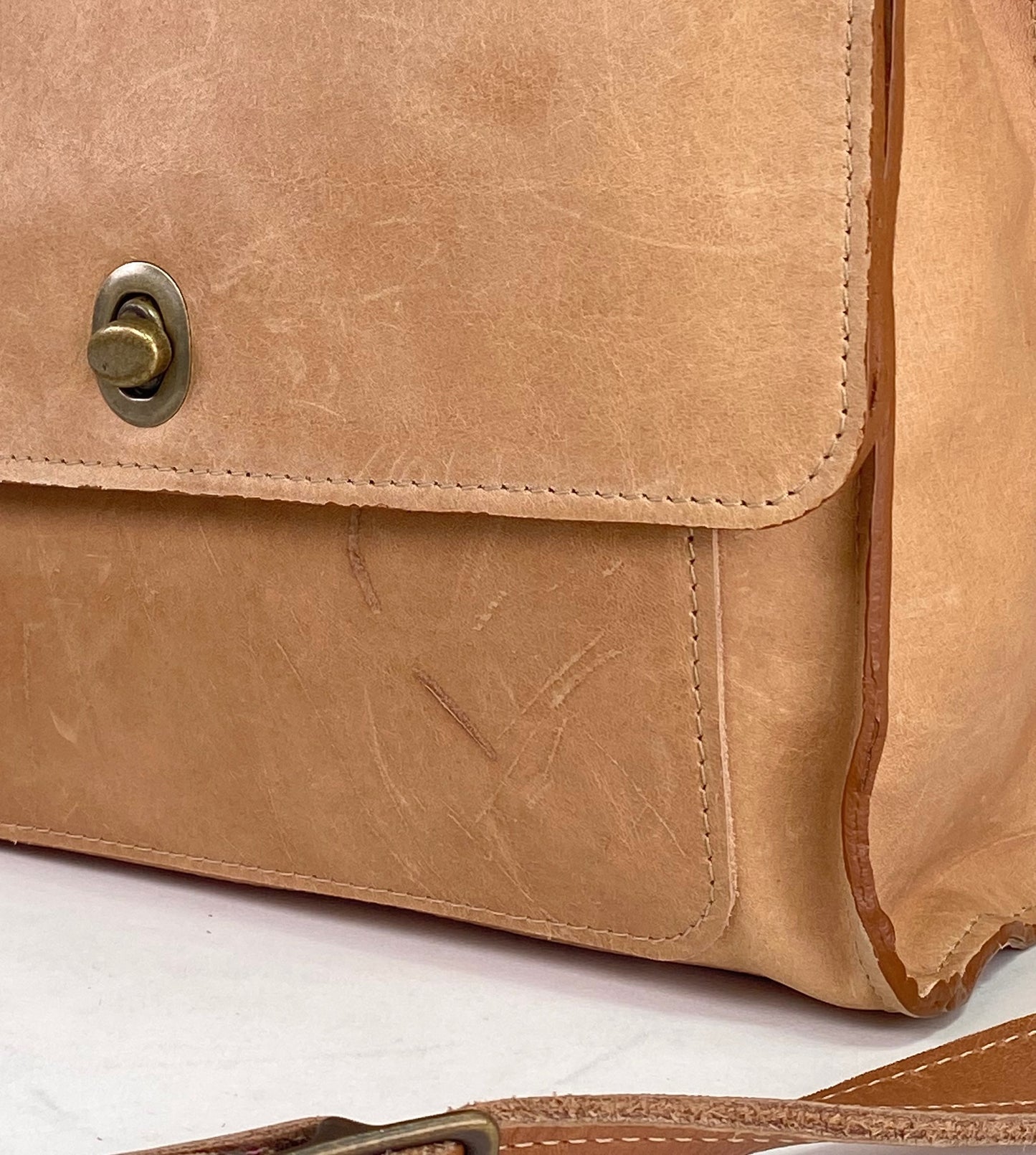 Leather Satchel Purse in Pale Tan