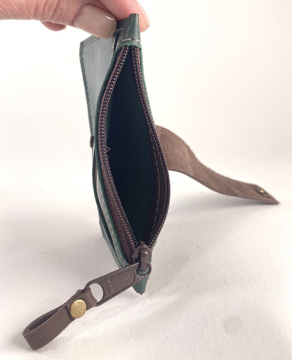 CardGuard Minimalist Leather Wallet in Pine Green