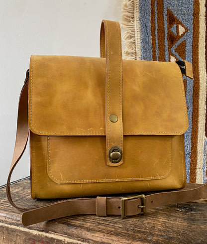 Leather Satchel Purse in Tan/Yellow